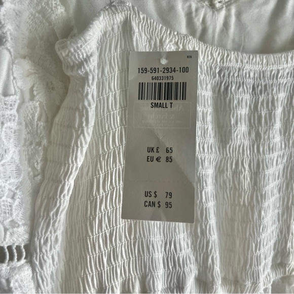 Elegant White Lace Dress - Picture 2 of 3